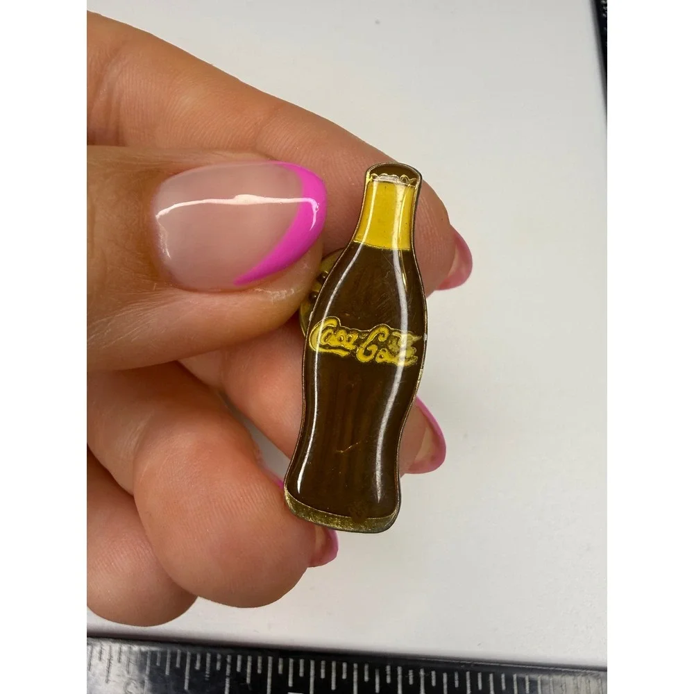 Coca-Cola Bottle Enamel Pin Gold Tone Brown Soda Advertising Collectible Lapel